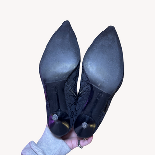 Gucci: Vintage Black Logo Print Knee-High Boots (8.5)