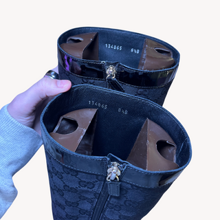 Gucci: Vintage Black Logo Print Knee-High Boots (8.5)