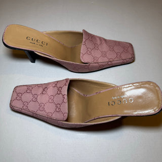 Gucci: Vintage Pastel Pink Logo Mules