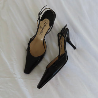 Chanel: Black Bow Sling-Back Kitten Heels (39)